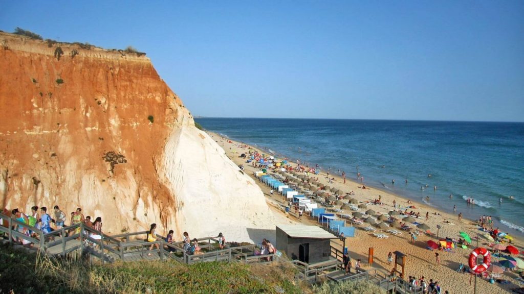 Praia da Falésia beach