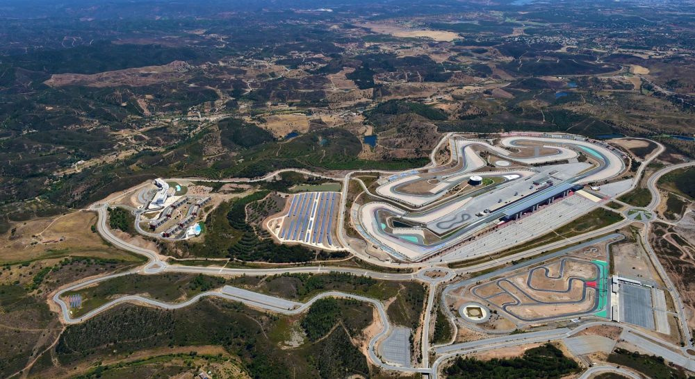 Luxury Villas for the F1
